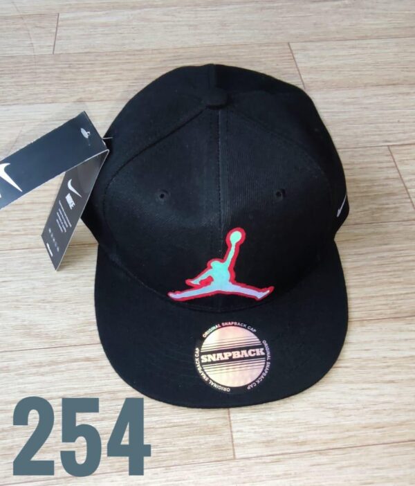 Gorra Clasica - Ni Jordan -  Plana Negro - Ajuste Plastico