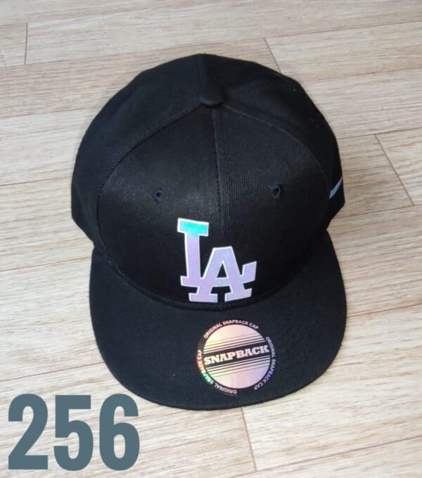 Gorra Clasica - Ni  LA -  Plana Negro Ajuste Plastico