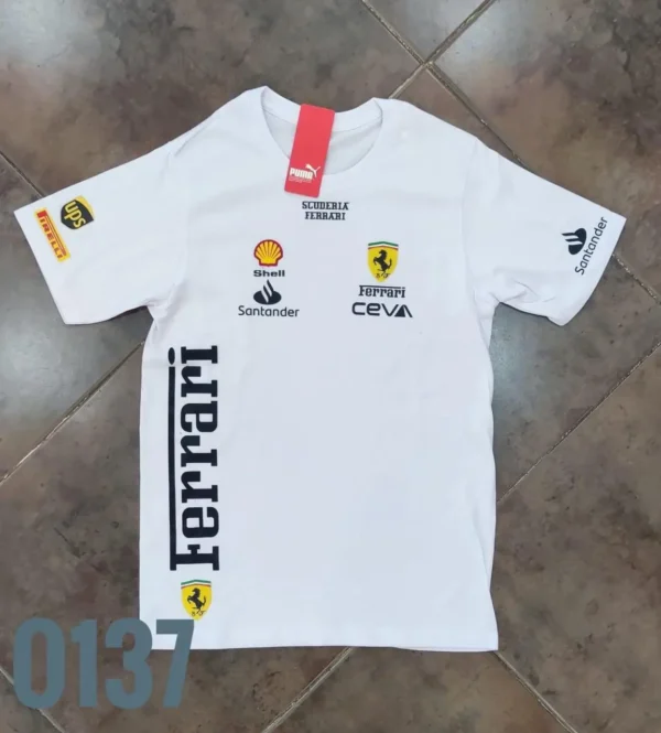 Camiseta Racing - Pum Ferrari Lateral - Blanco