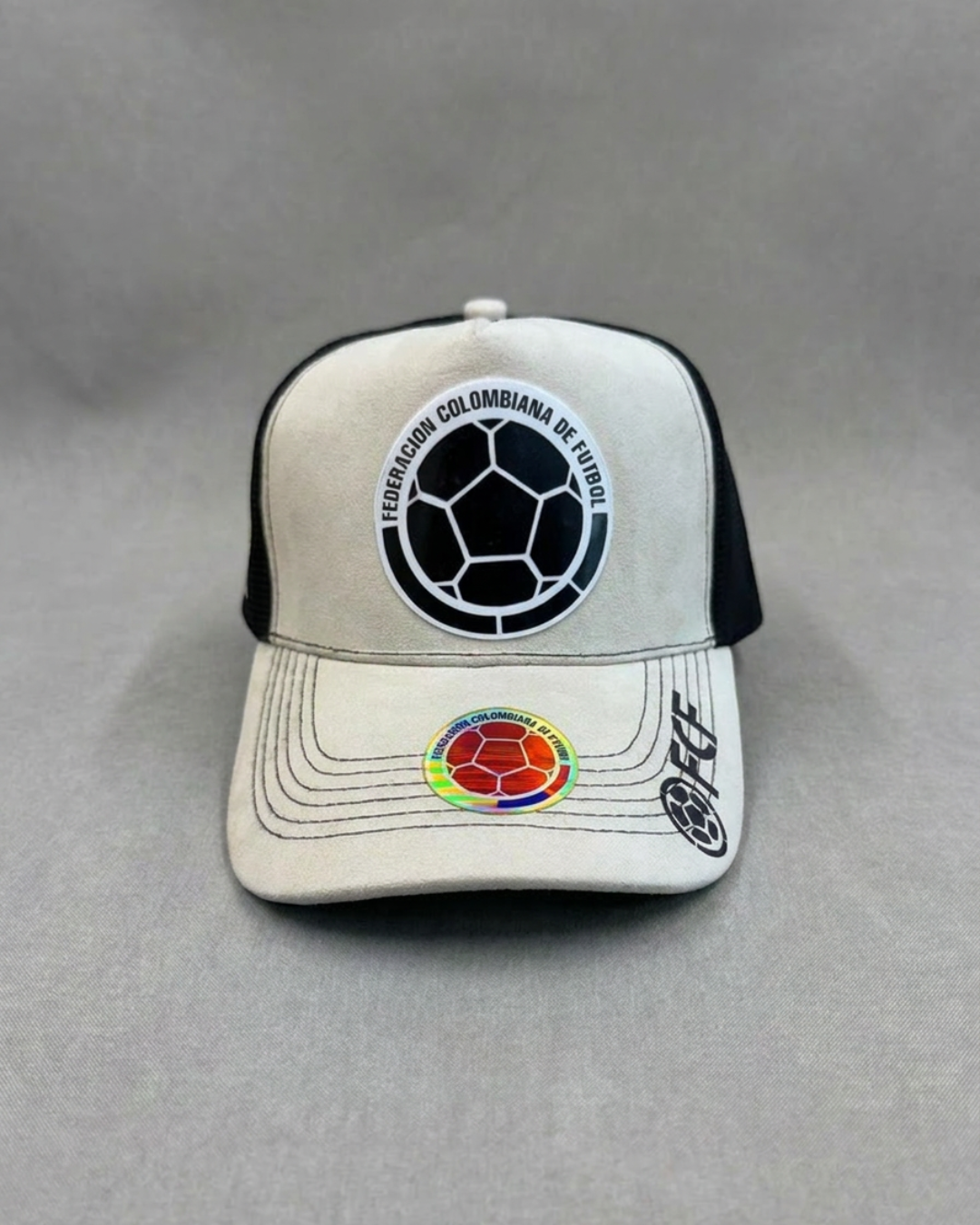 Gorras Futbol – Colombia Logo BN – Beige / Negro